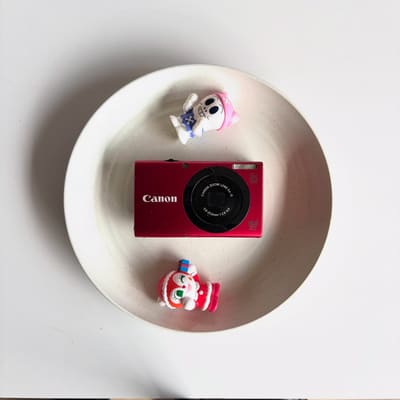 Canon canon powershot a3400 is red-black ✧˚ ༘ ⋆｡♡
